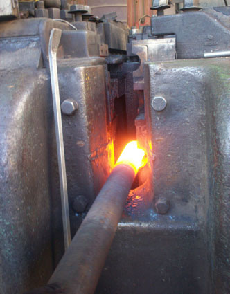 perno cabeza de martillo